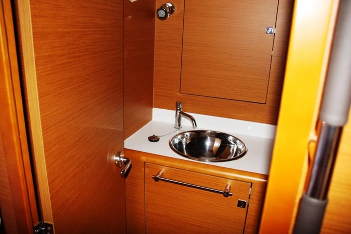 Sailboat Jeanneau Sun Odyssey 439 (2014) for Charter - Marmaris | #9027 - 24