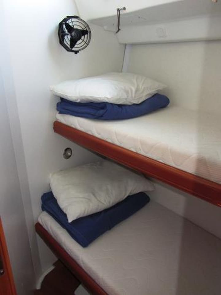 Voilier Beneteau Cyclades 43.4 (2008) pour Charter - Bodrum | #9048 - 16