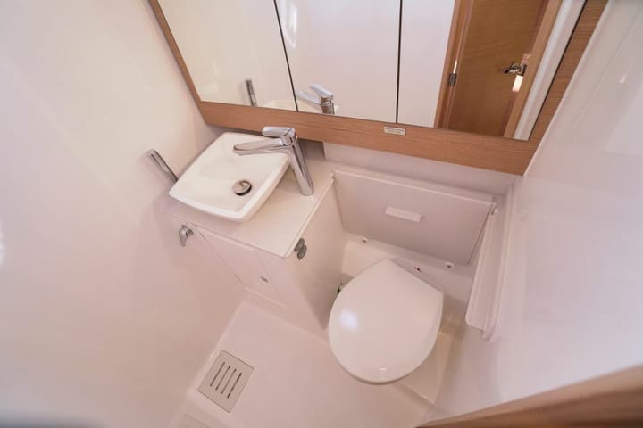  Zeilboot Dufour  520 Grand Large (2020) voor Charter - Marmaris | #9121 - 32