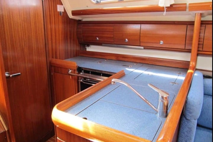 Sailboat Bavaria  36 (2002) for Charter - Izmir | #9467 - 11