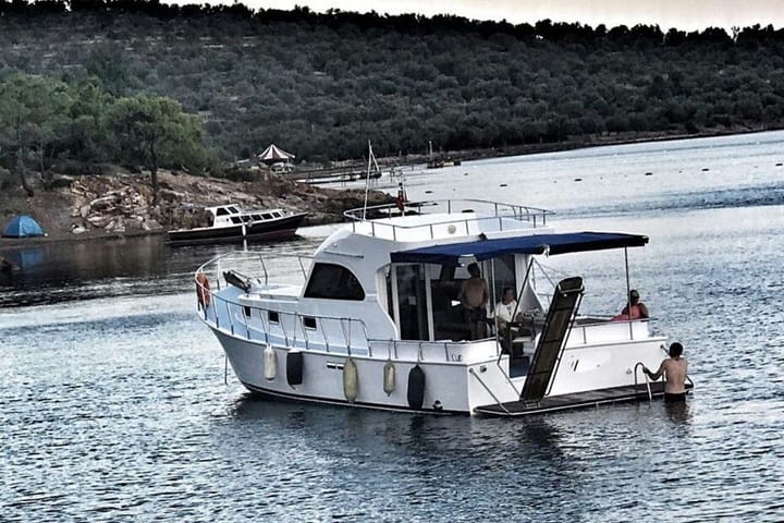 Fait sur mesure Yacht à moteur (2017) for Charter - Ayvalik | #9773 - 6