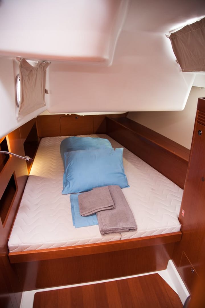 Sailboat Beneteau Oceanis 50 Family (2013) for Charter - Gocek | #9779 - 6