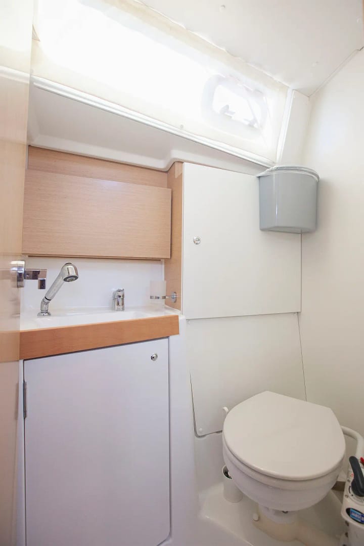 Voilier Beneteau Oceanis 38 (2014) pour Charter - Orhaniye | #9855 - 13