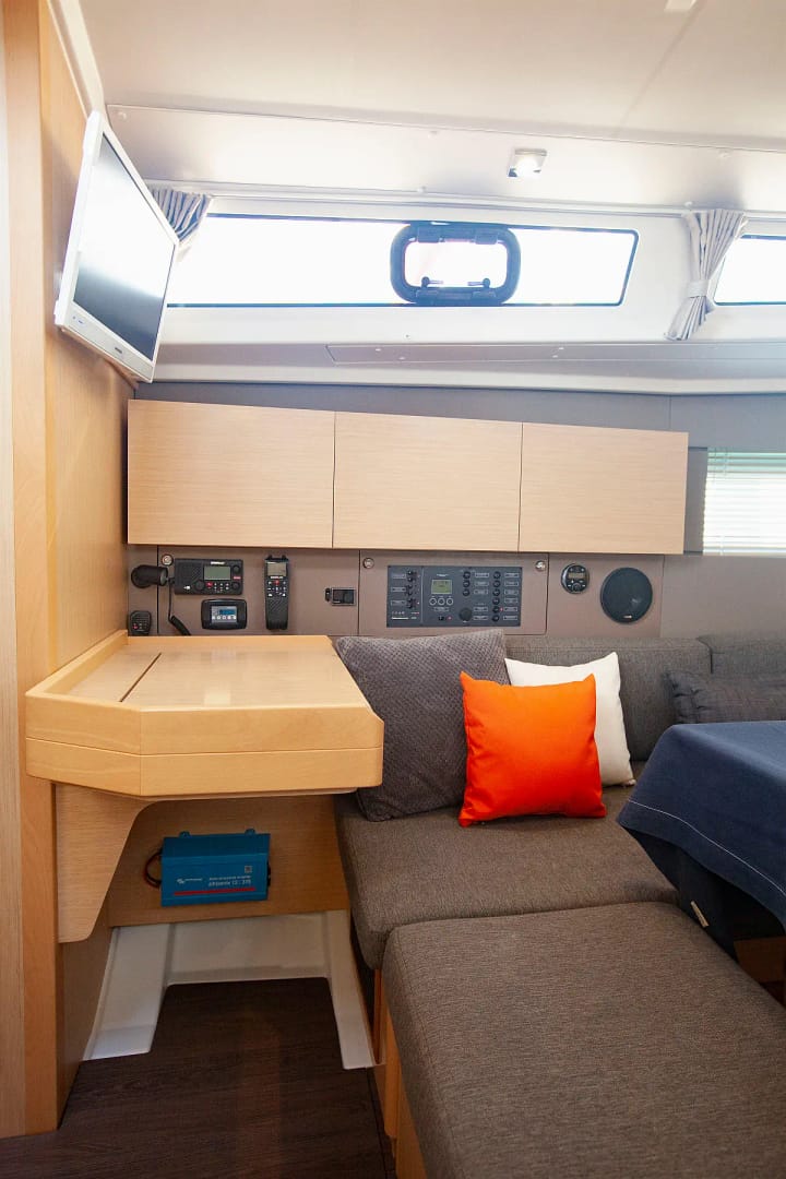 Voilier Beneteau Oceanis 38 (2014) pour Charter - Orhaniye | #9855 - 7