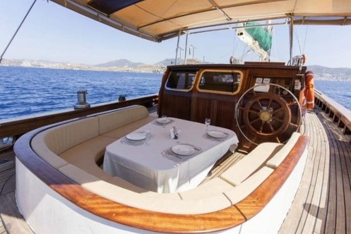 Hecho a medida  Goleta (2007) para Charter - Bodrum | # 9856 - 3
