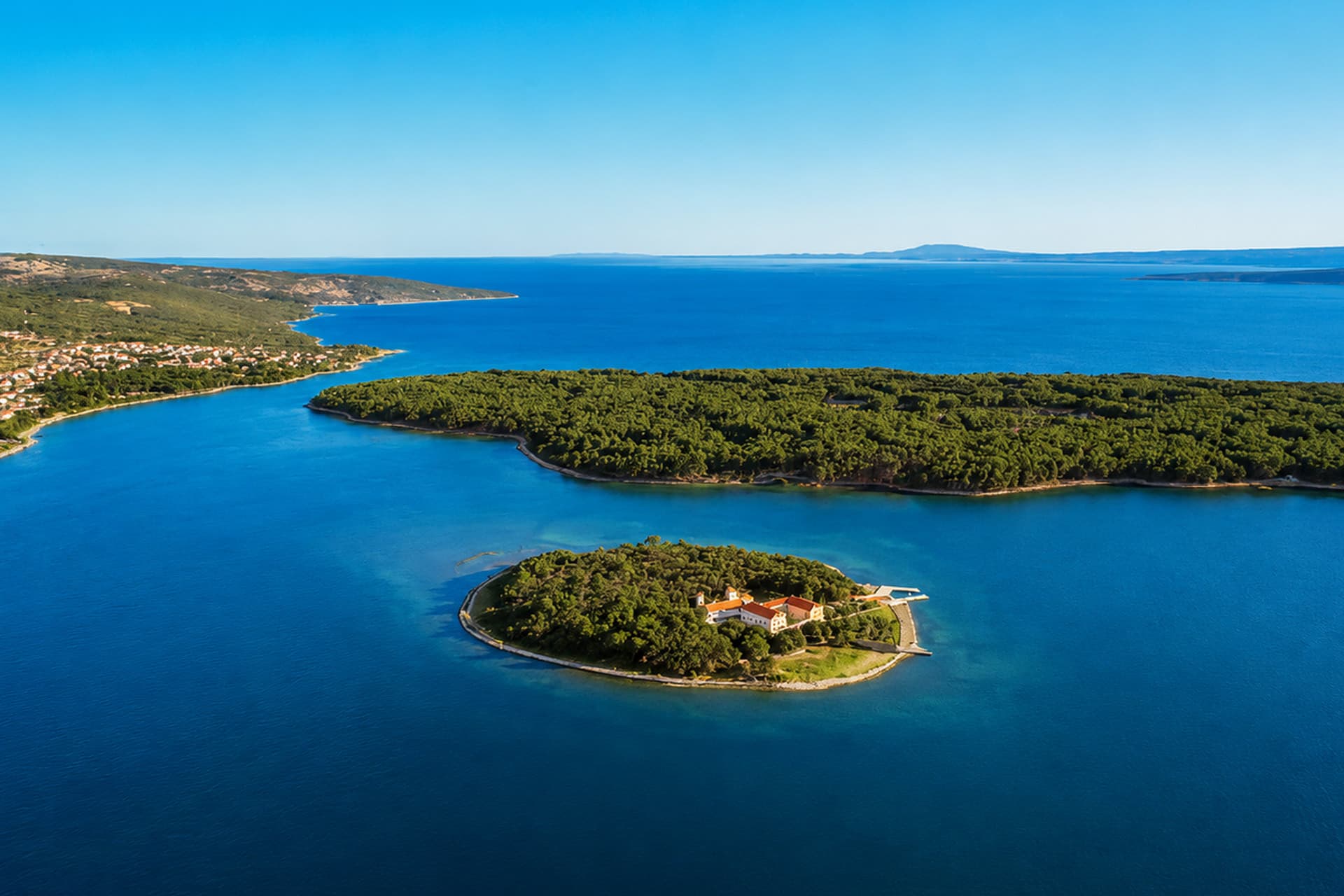 Alquiler de barcos en Punat – barcos de alquiler en las bahías de Punat