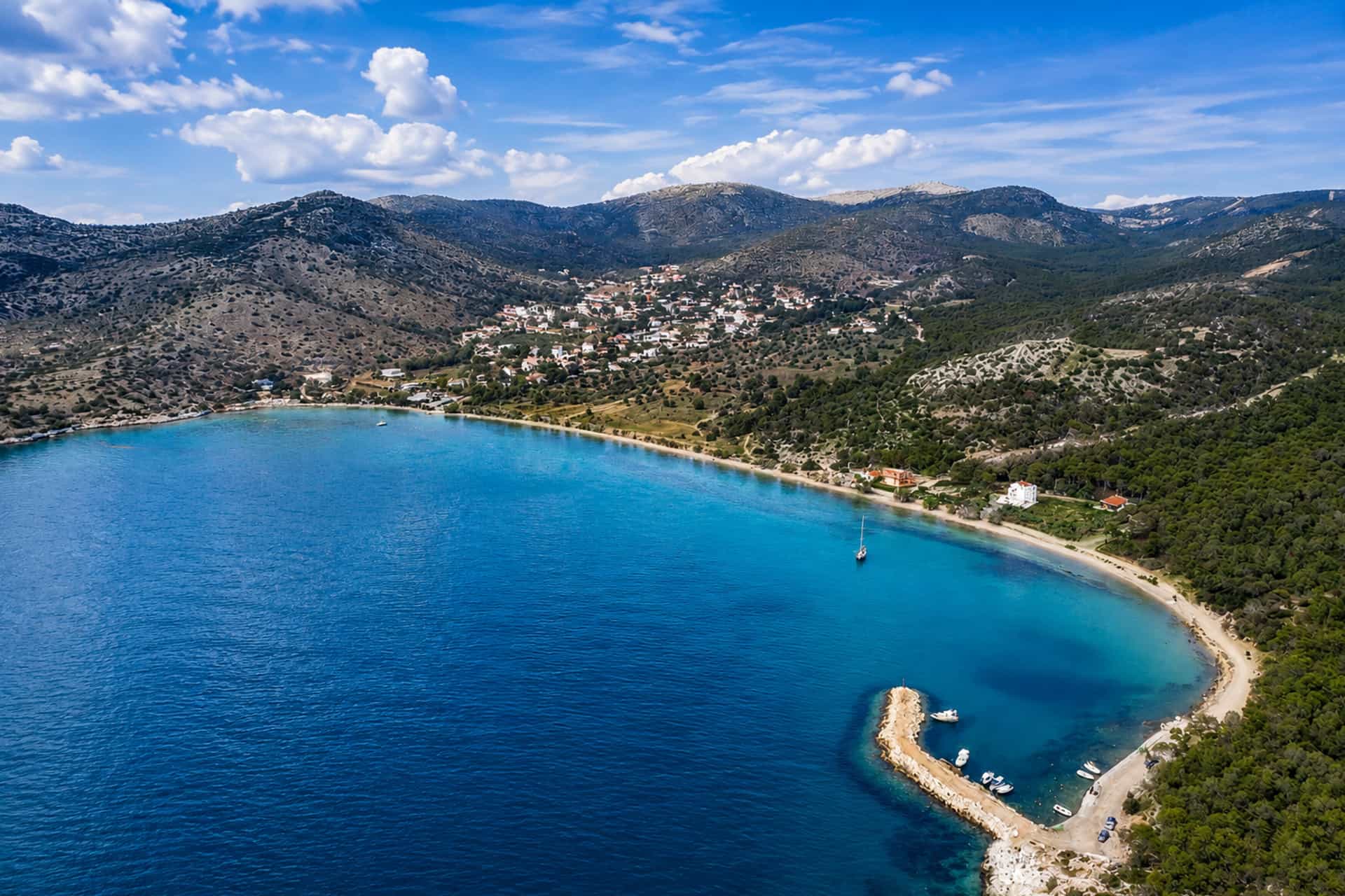 Boat rental in Salamina Boat rental in Salamina – boats for rent in the bays of Salamina