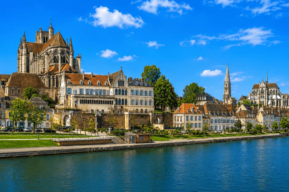 Migennes, Fransa tekne kiralama