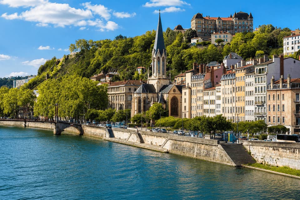 Scey-sur-Saone-et-Saint-Albin tekne kiralama Scey-sur-Saone-et-Saint-Albin, Fransa tekne kiralama