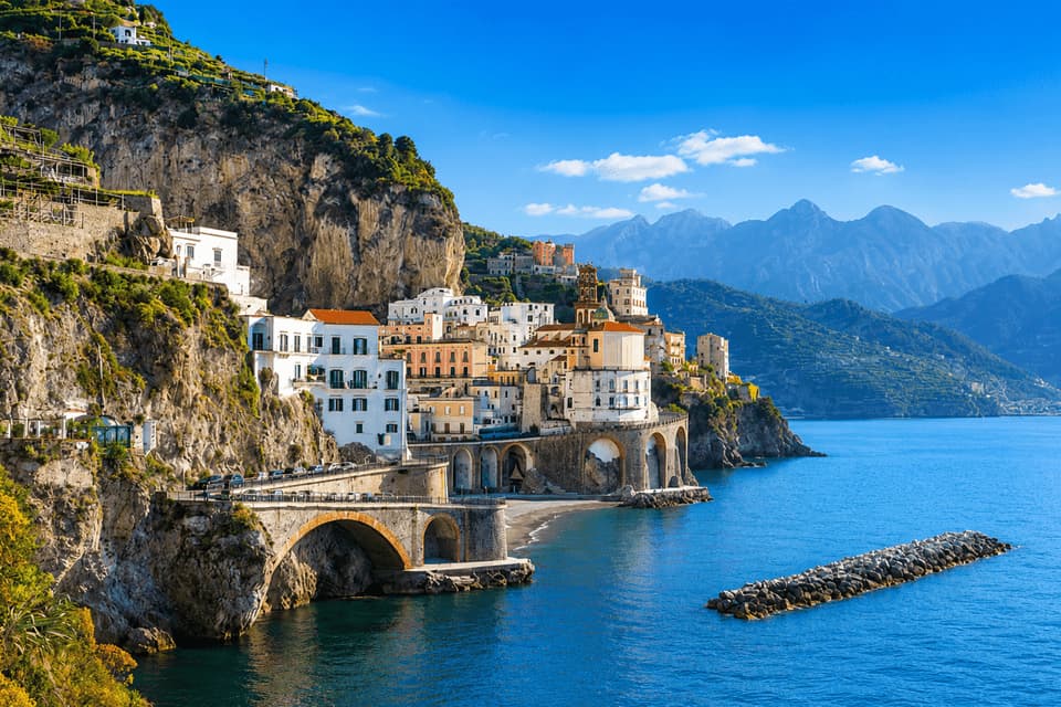 Yacht charter in Naples Yacht charter in Naples, Italy