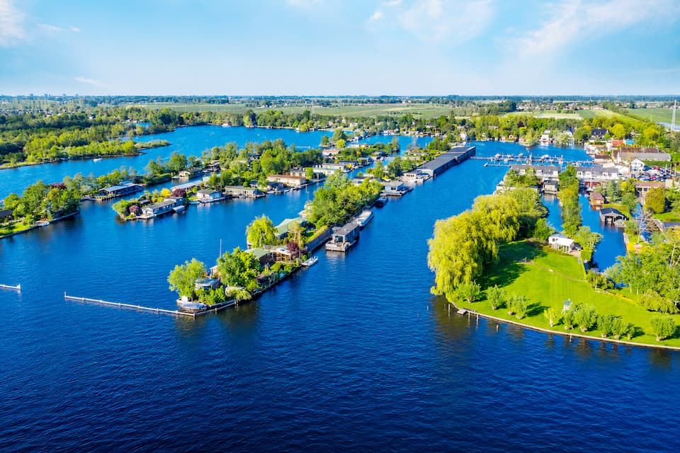Yacht charter in Vinkeveen, Netherlands