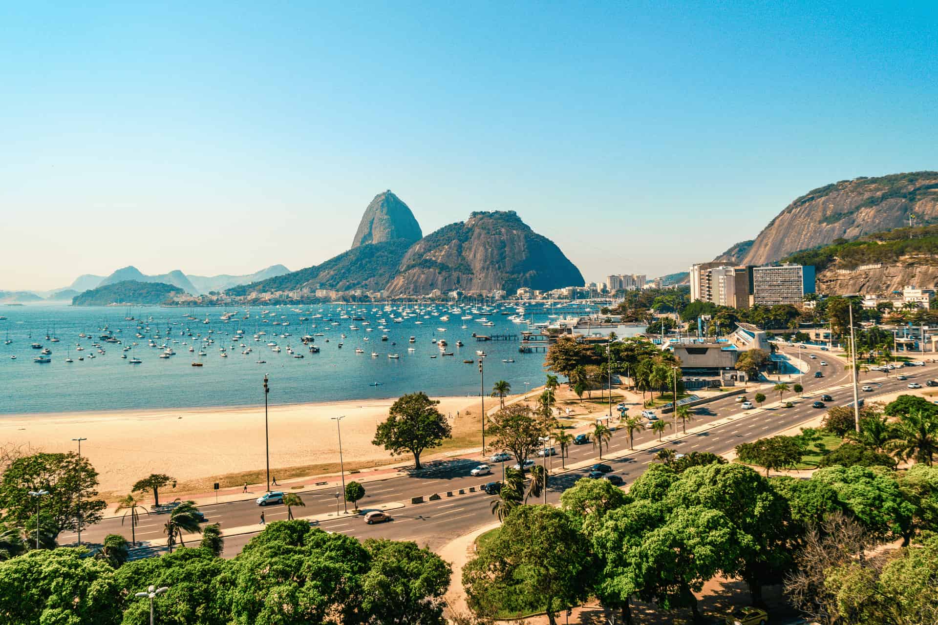 Boat rental in Brazil – boats for rent in the bays of Brazil