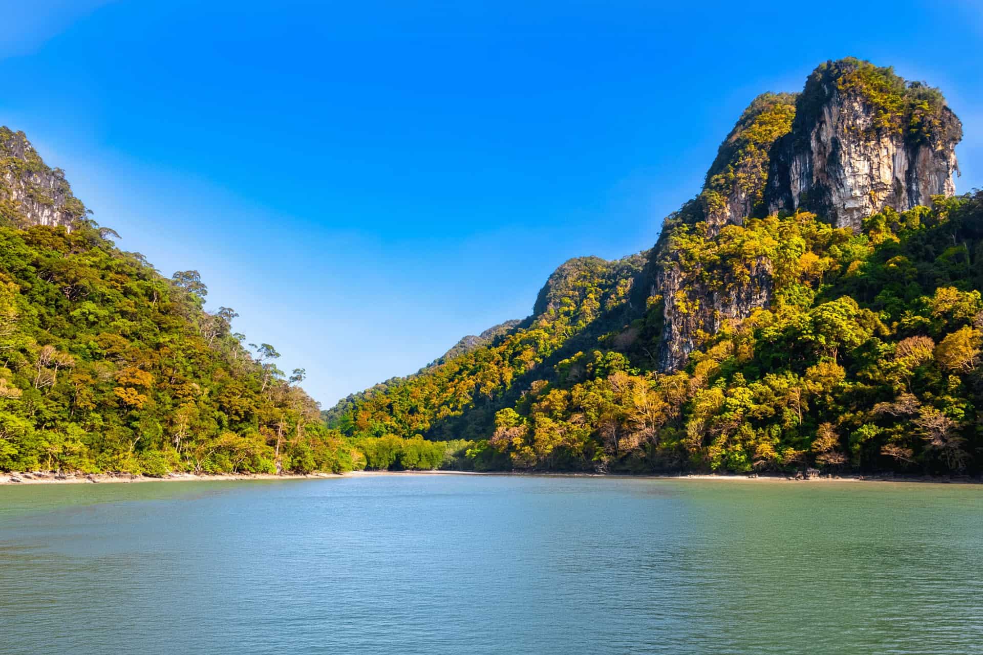 Malezya tekne kiralama – Langkawi, Kedah koylarında kiralık tekneler