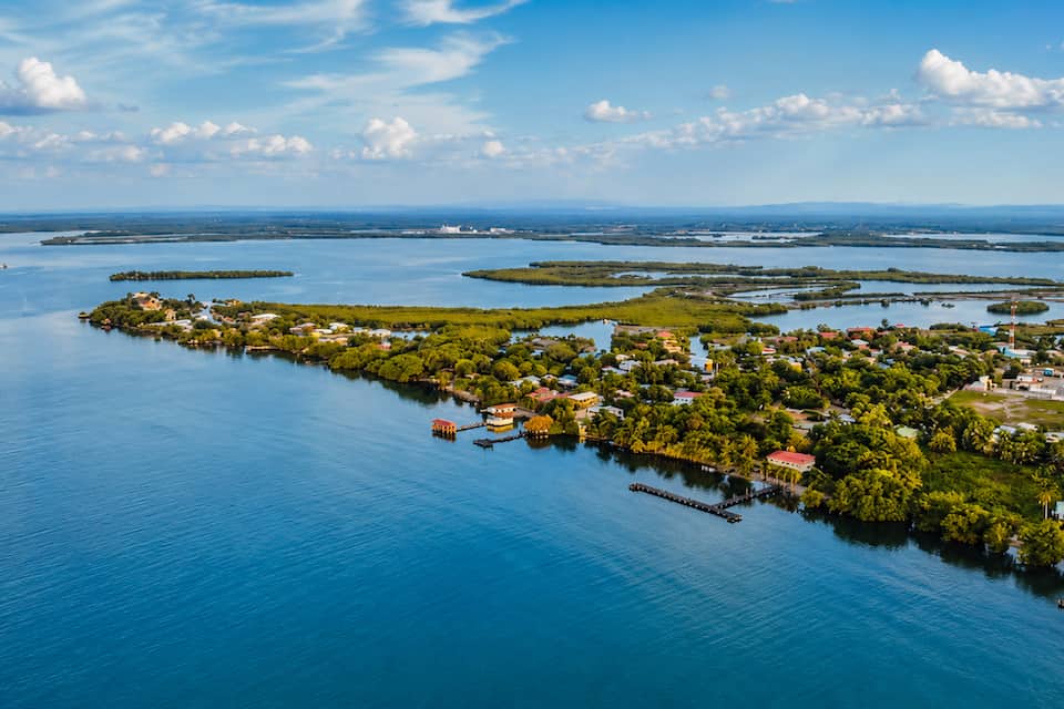 Noleggio barche a Belize Noleggio barche a Belize, Caraibi