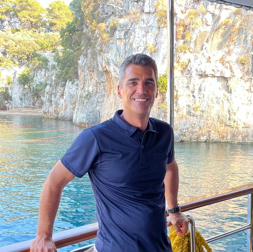 boat owner head image