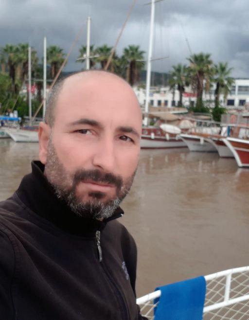 boat owner head image