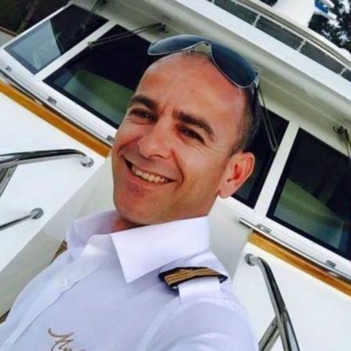 boat owner head image