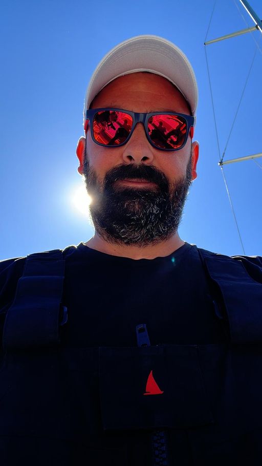 boat owner head image