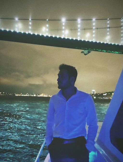 boat owner head image