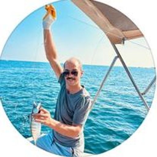 boat owner head image