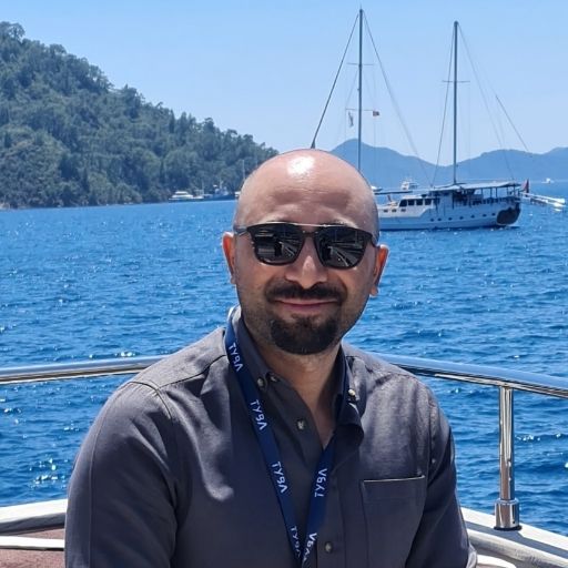 boat owner head image
