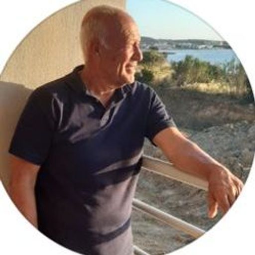 boat owner head image