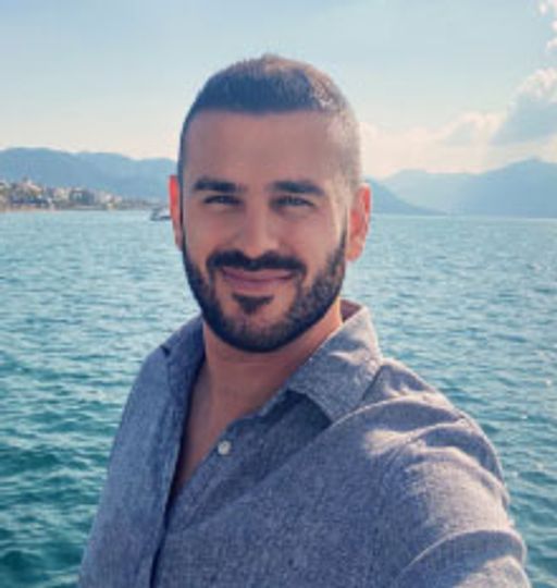 boat owner head image