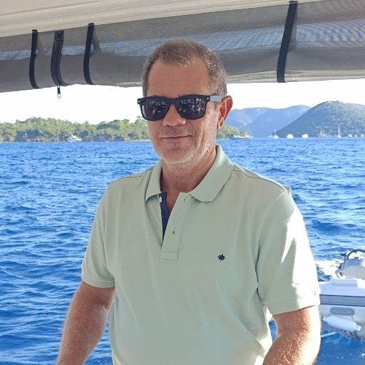 boat owner head image