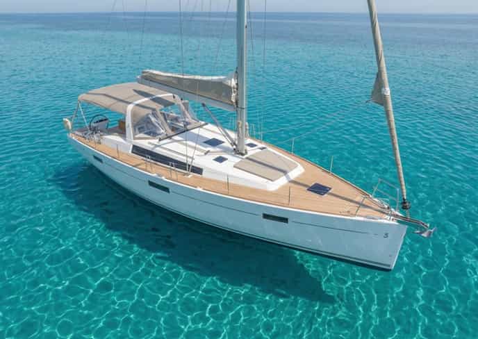 Sailboat for charter in Turkey